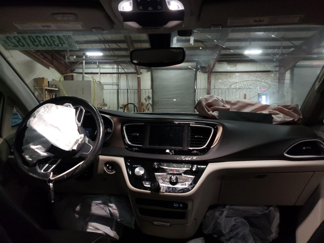 Photo 9 from auction – 2019 CHRYSLER PACIFICA T with VIN 2C4RC1BGXKR625691