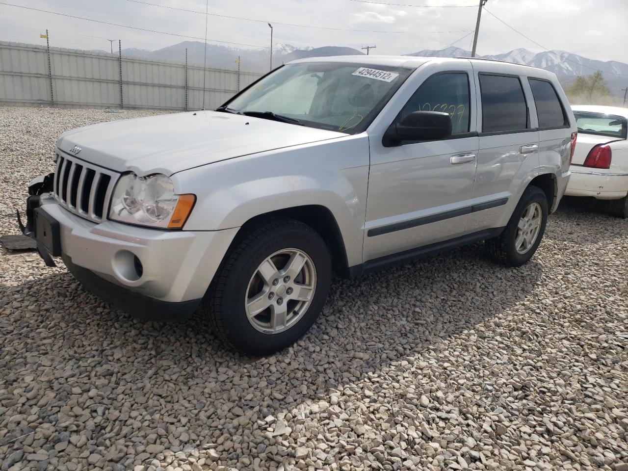 Photo 2 from auction – 2007 JEEP GRAND CHER with VIN 1J8GR48K97C663232