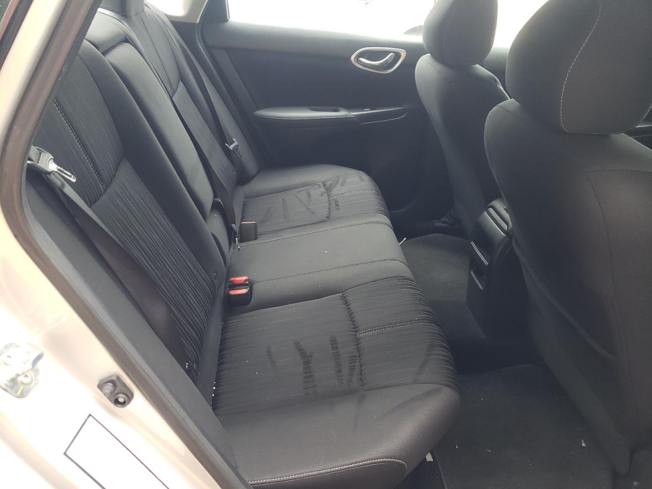 Photo 6 from auction – 2017 NISSAN SENTRA S with VIN 3N1AB7AP3HY372763
