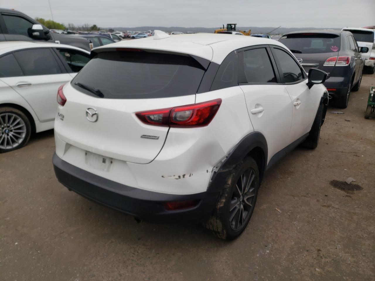 Photo 4 from auction – 2017 MAZDA CX-3 TOURI with VIN JM1DKFC7XH0173561
