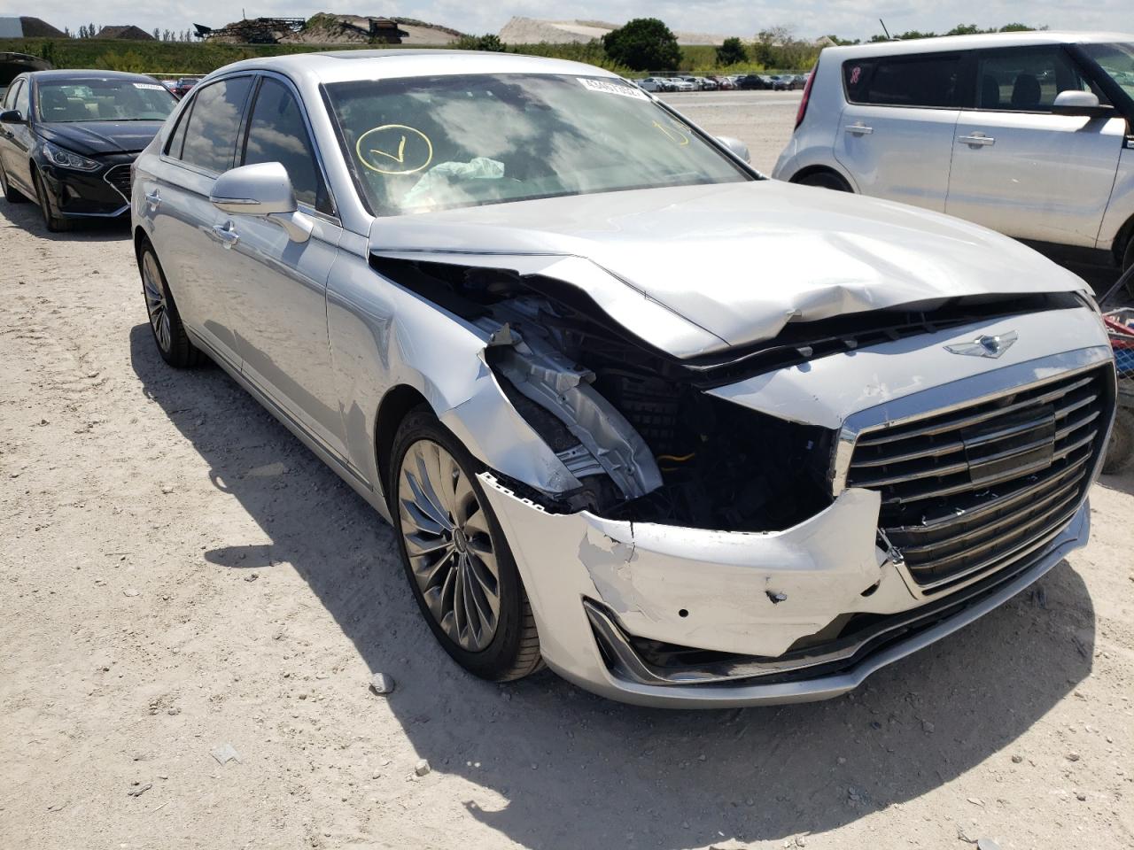 GENESIS G90 PREMIU 2017 with VIN KMHG34JA7HU026311 - Photo from auction