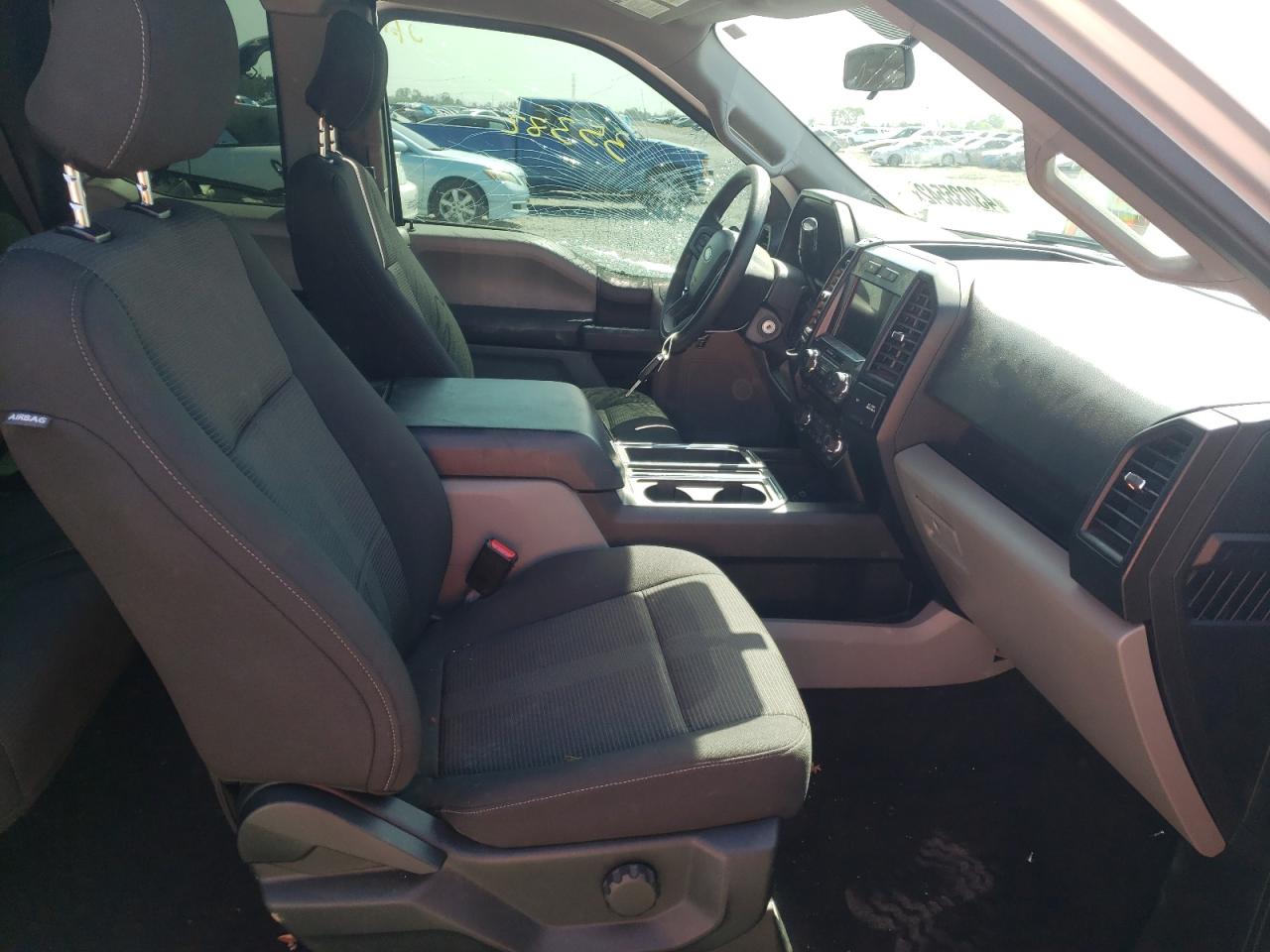 Photo 18 from auction – 2017 FORD F150 SUPER with VIN 1FTEX1CP2HKC24905