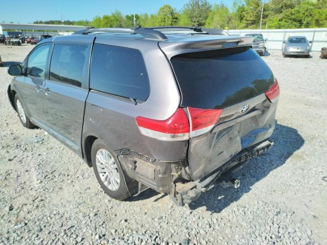 Photo 3 from auction – 2011 TOYOTA SIENNA XLE with VIN 5TDYK3DC6BS164839