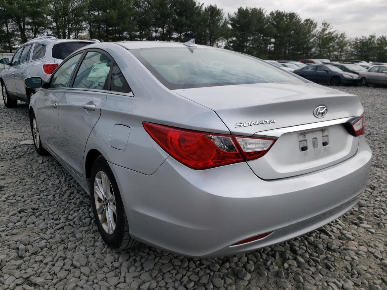 Photo 3 from auction – 2013 HYUNDAI SONATA GLS with VIN 5NPEB4AC3DH655505