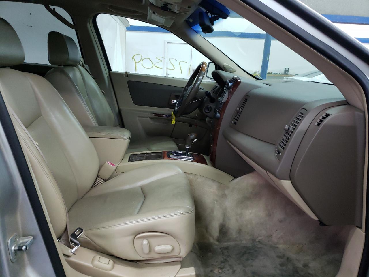 Photo 5 from auction – 2006 CADILLAC SRX with VIN 1GYEE637360172870