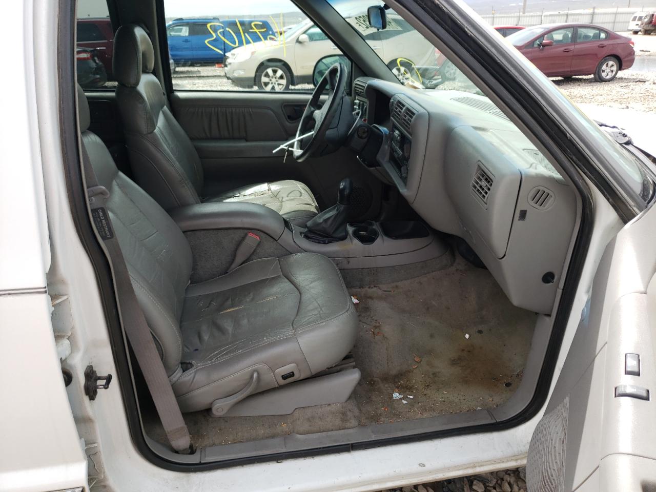 Photo 5 from auction – 1997 CHEVROLET BLAZER with VIN 1GNDT13WXV2179584