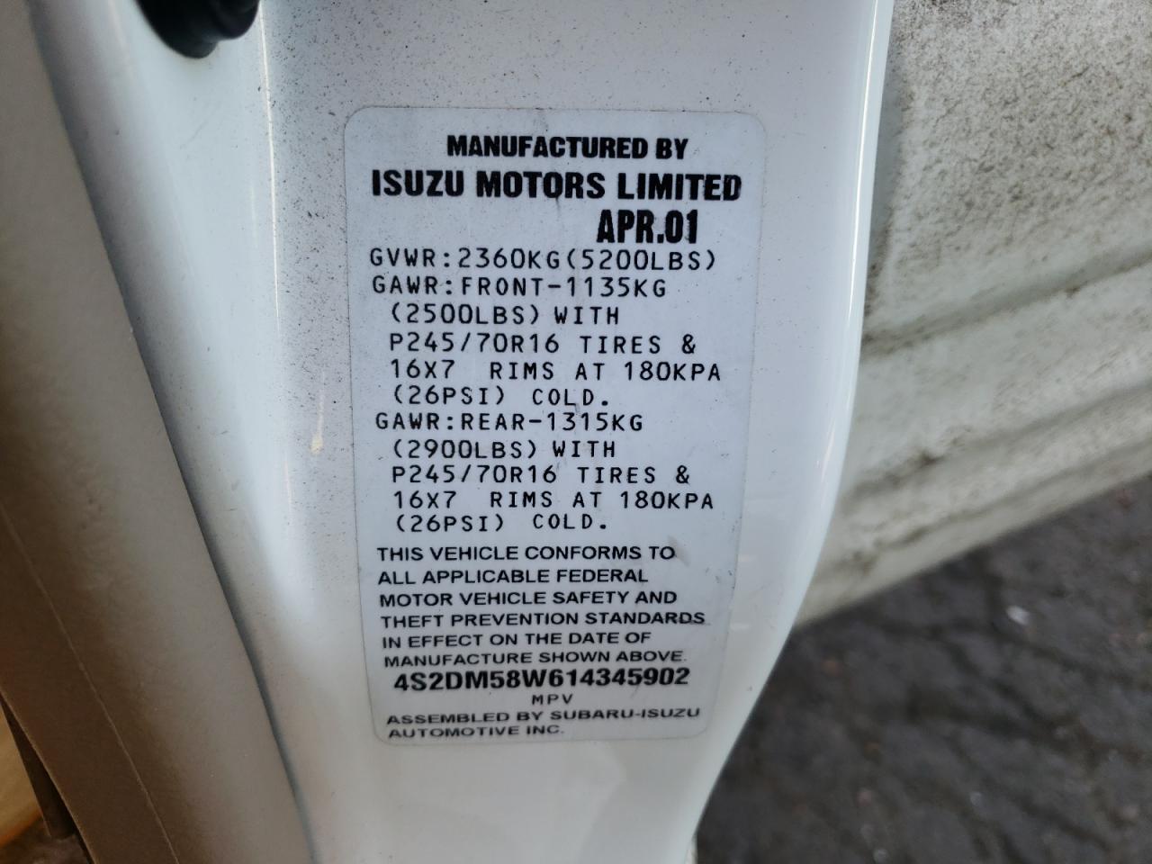 Photo 10 from auction – 2001 ISUZU RODEO S with VIN 4S2DM58W614345902
