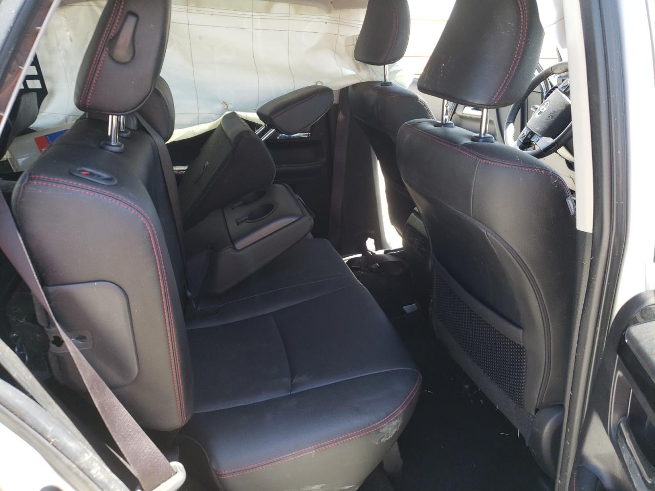 Photo 6 from auction – 2019 TOYOTA 4RUNNER SR with VIN JTEBU5JR7K5670282