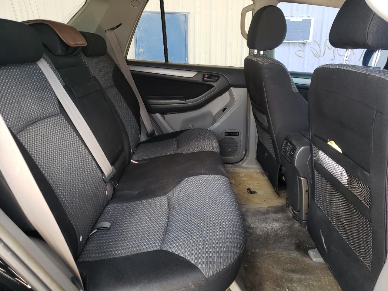 Photo 6 from auction – 2006 TOYOTA 4RUNNER SR with VIN JTEBT14R860058179