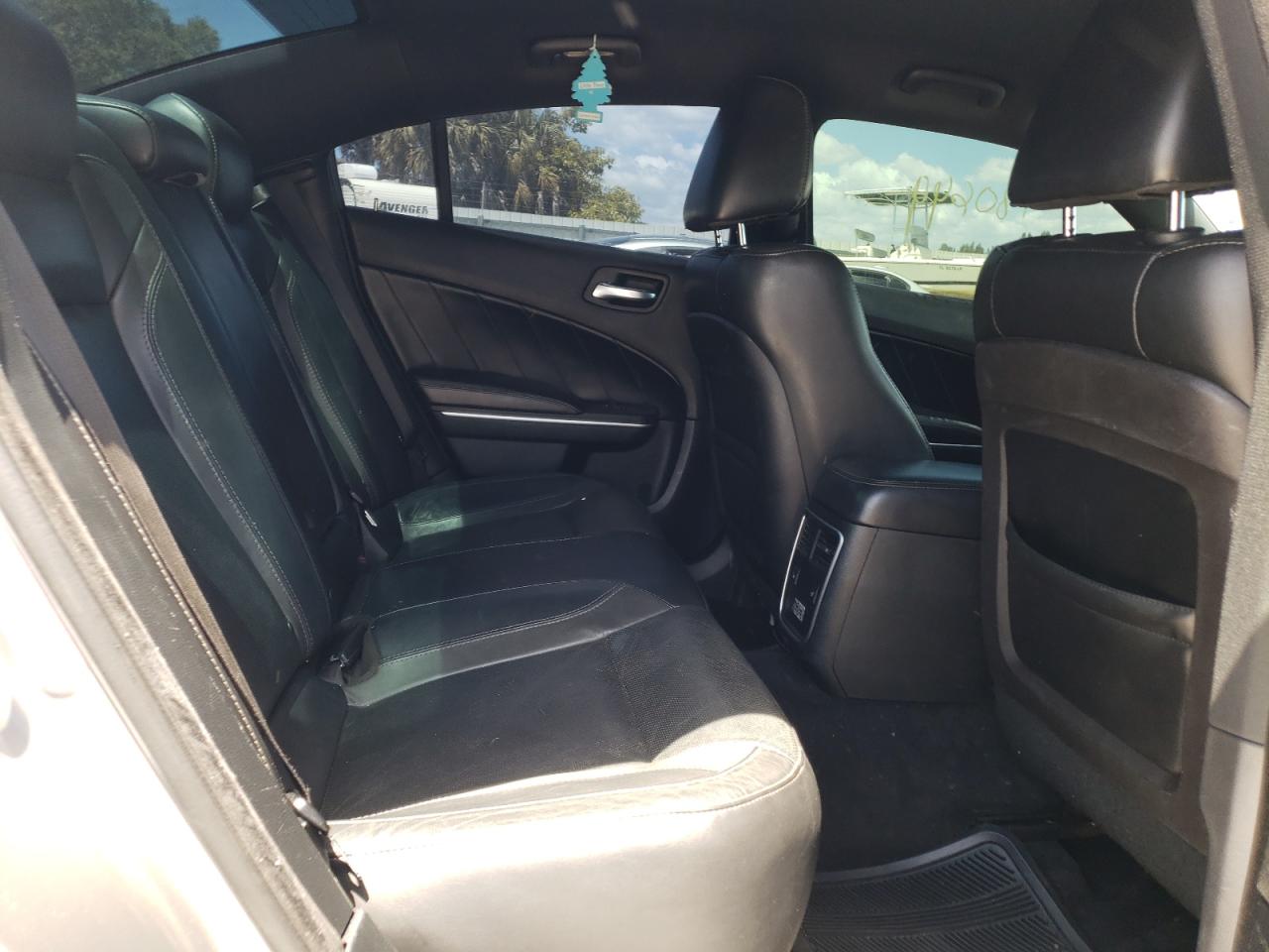 Photo 6 from auction – 2015 DODGE CHARGER SX with VIN 2C3CDXHG4FH862741