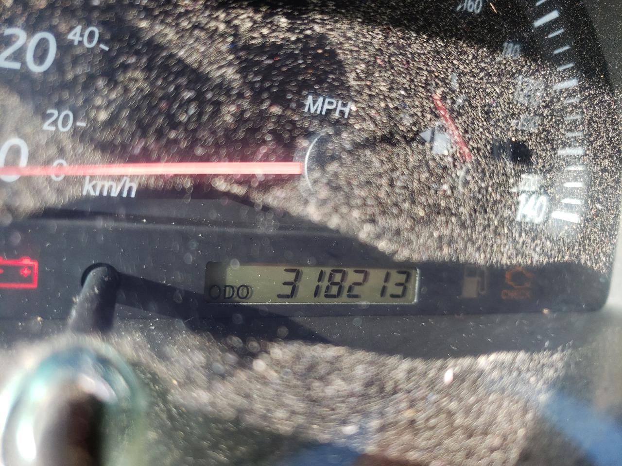Photo 8 from auction – 2002 TOYOTA CAMRY LE with VIN 4T1BE32K82U595021