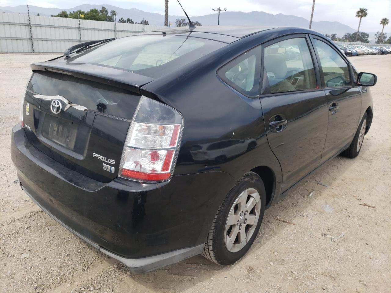 Photo 4 from auction – 2005 TOYOTA PRIUS with VIN JTDKB20U253061390