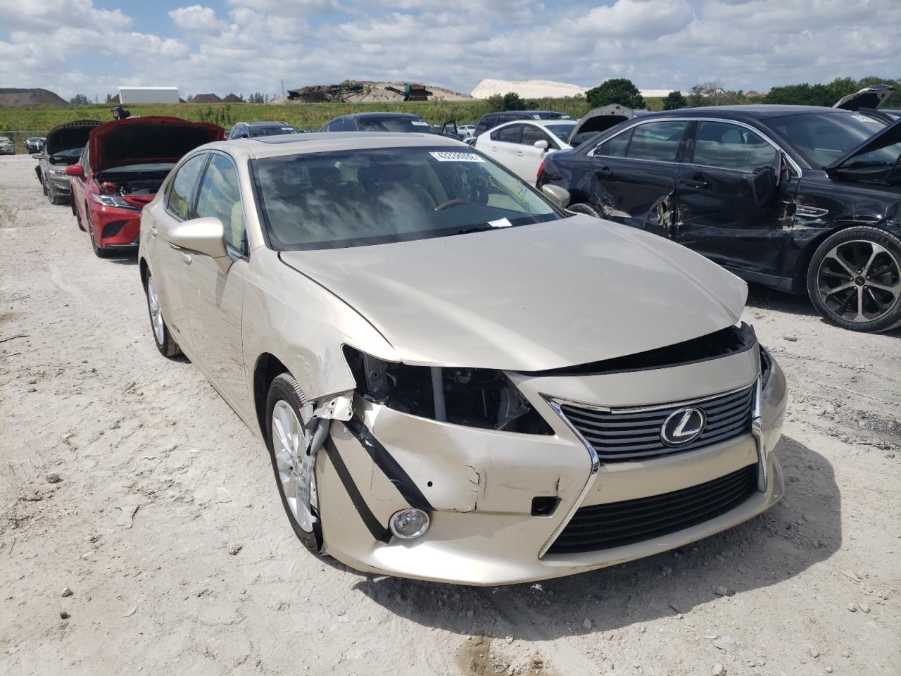 LEXUS ES 300H 2013 with VIN JTHBW1GG2D2026236 - Photo from auction