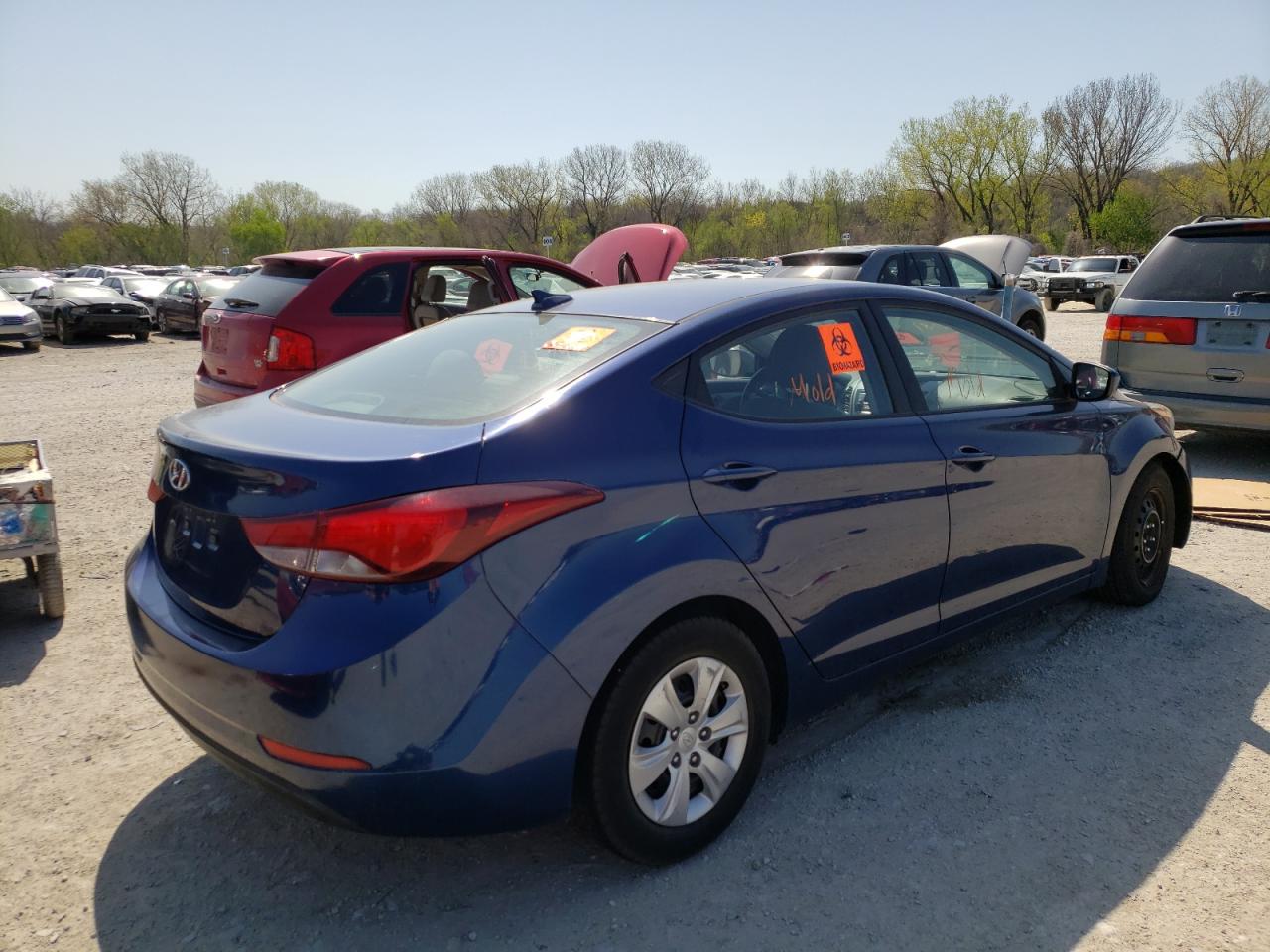 Photo 4 from auction – 2016 HYUNDAI ELANTRA SE with VIN 5NPDH4AE0GH712081