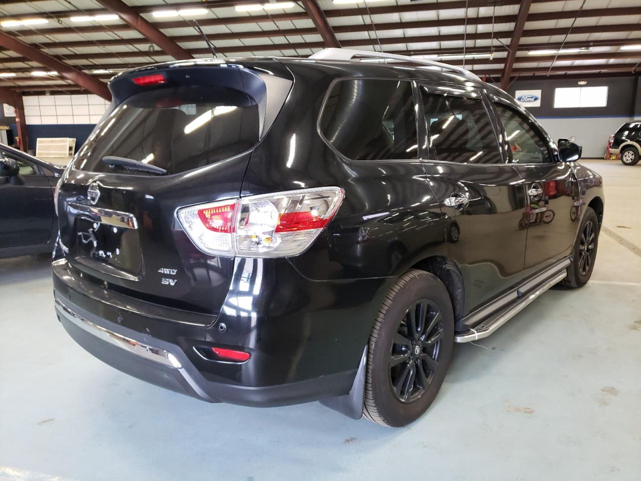 Photo 4 from auction – 2013 NISSAN PATHFINDER with VIN 5N1AR2MMXDC655818