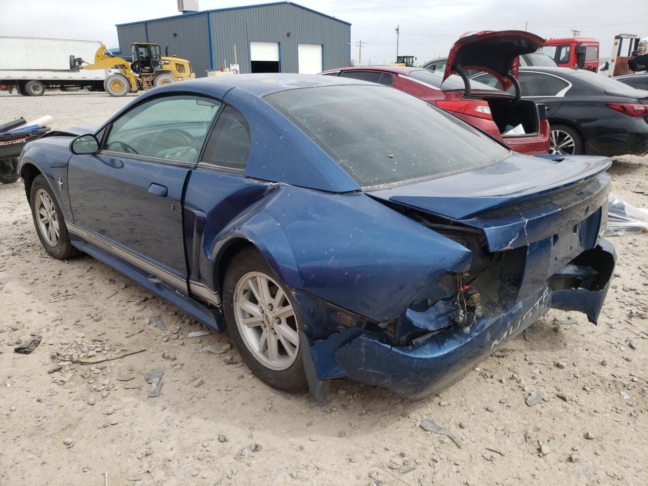 Photo 3 from auction – 2000 FORD MUSTANG with VIN 1FAFP4042YF215412