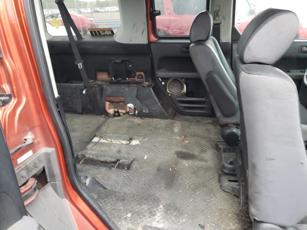 Photo 6 from auction – 2004 HONDA ELEMENT EX with VIN 5J6YH27574L011701