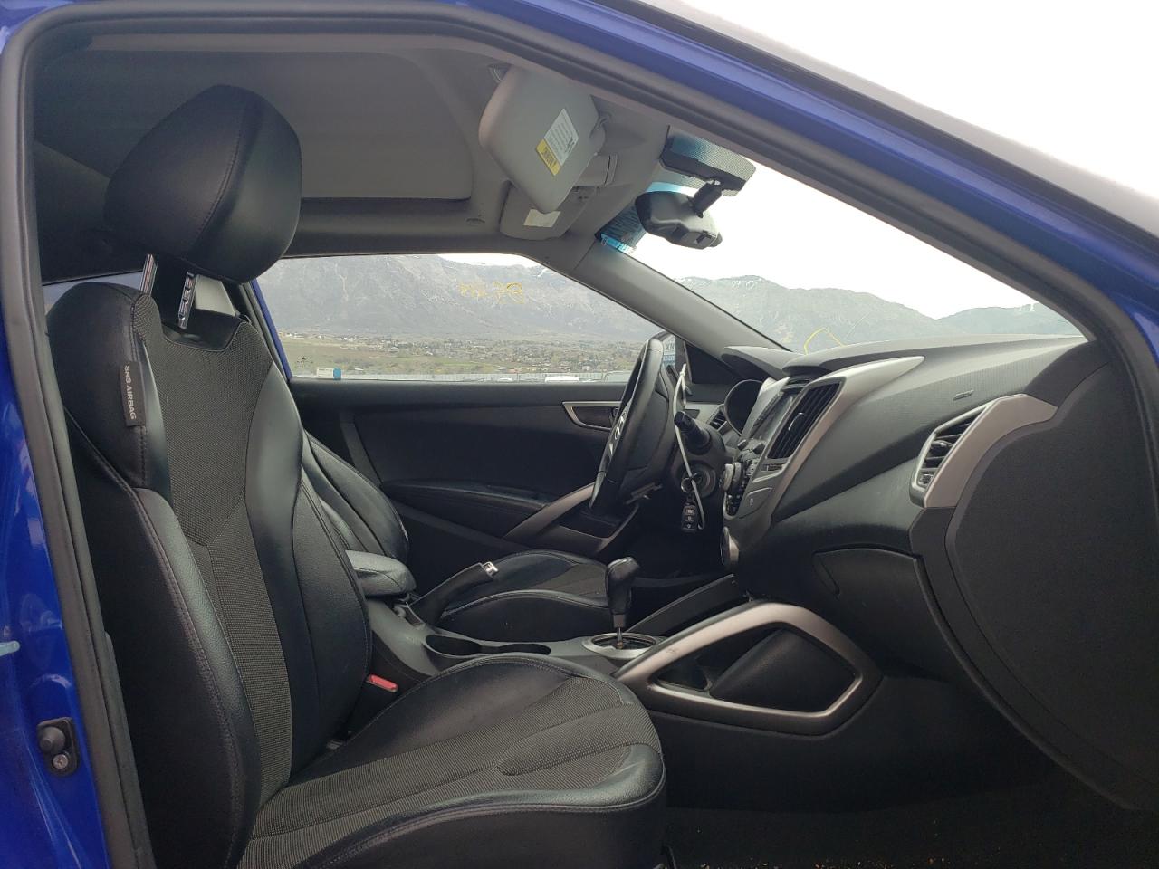 Photo 5 from auction – 2012 HYUNDAI VELOSTER with VIN KMHTC6AD7CU049729