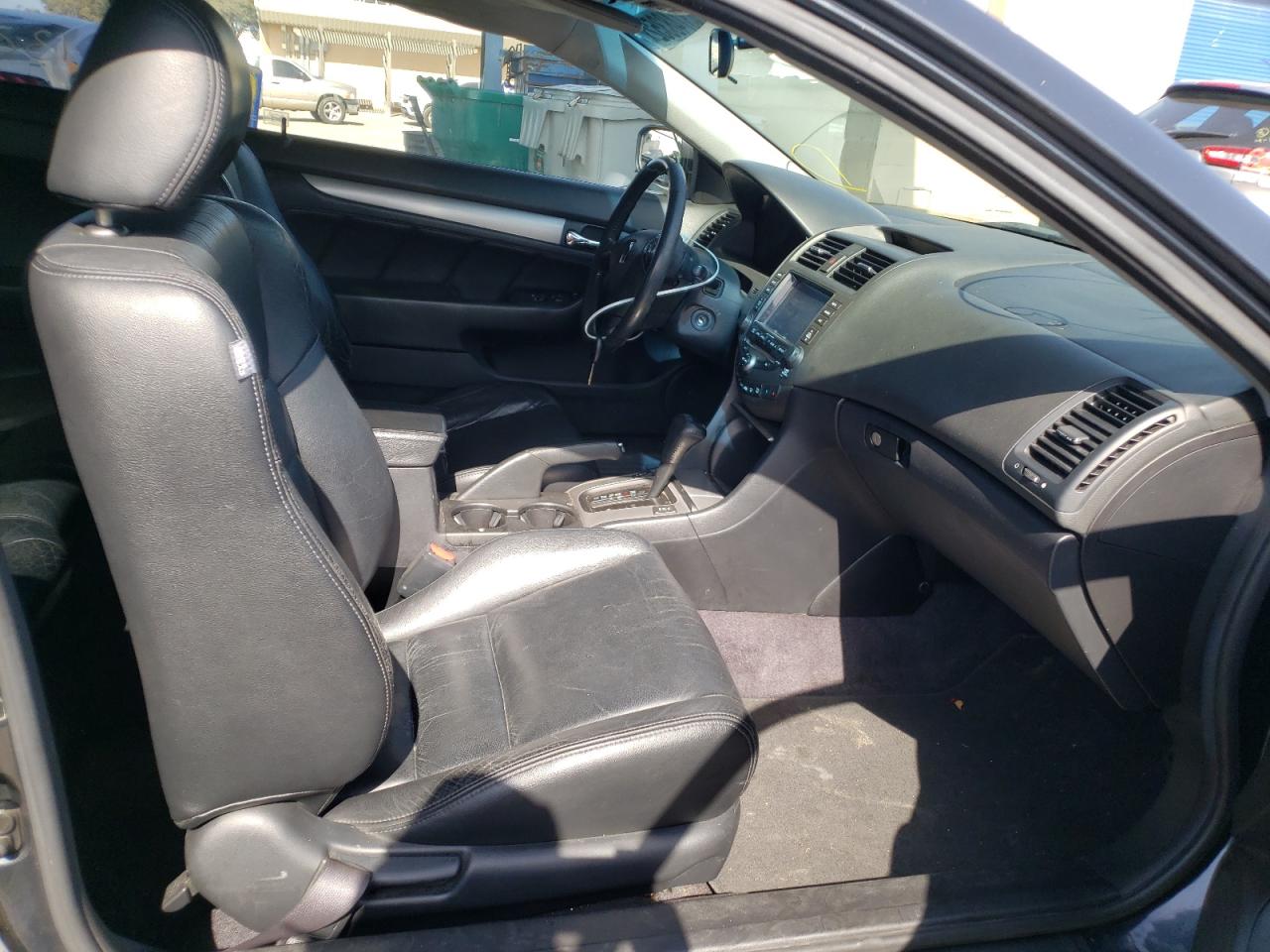 Photo 5 from auction – 2003 HONDA ACCORD with VIN 1HGCM82793A032861