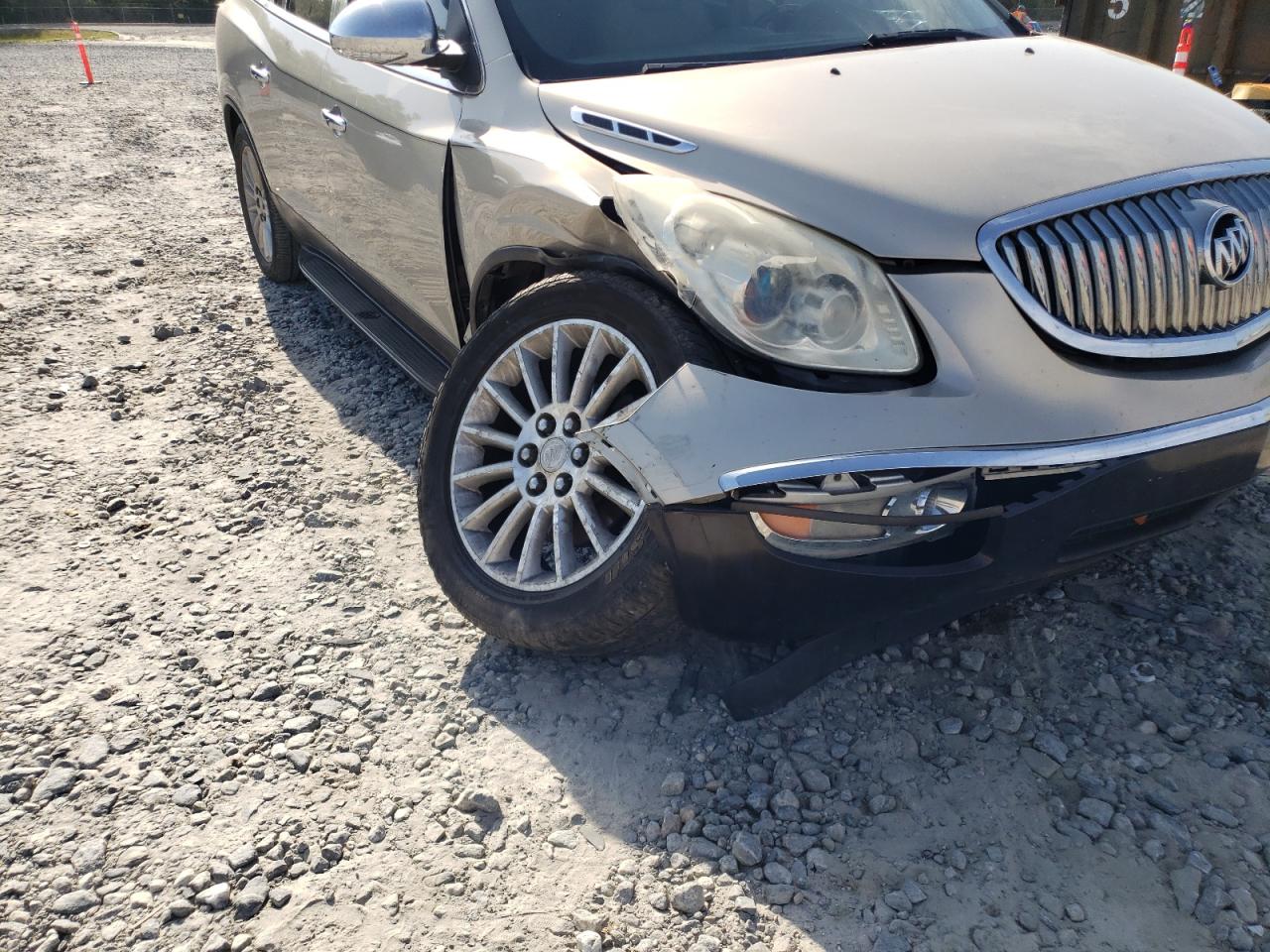 Photo 9 from auction – 2008 BUICK ENCLAVE CX with VIN 5GAER23738J103534