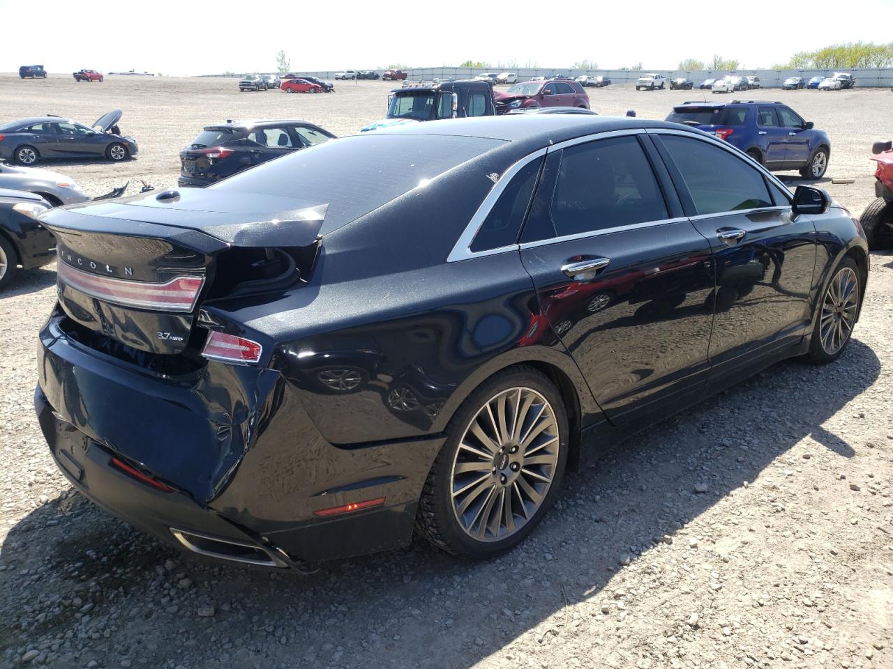 Photo 4 from auction – 2015 LINCOLN MKZ with VIN 3LN6L2JK3FR619404