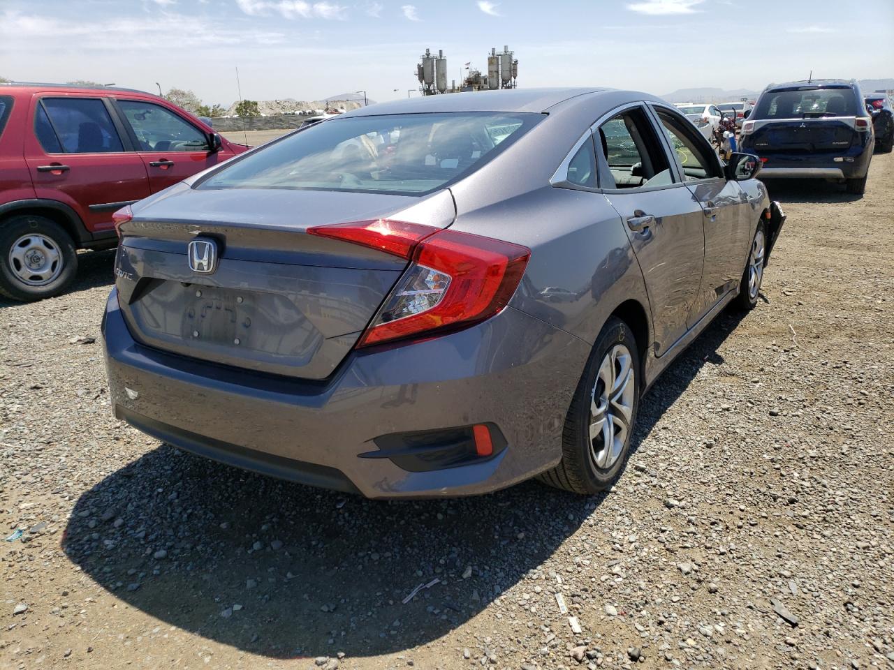 Photo 4 from auction – 2018 HONDA CIVIC LX with VIN 2HGFC2F57JH526222