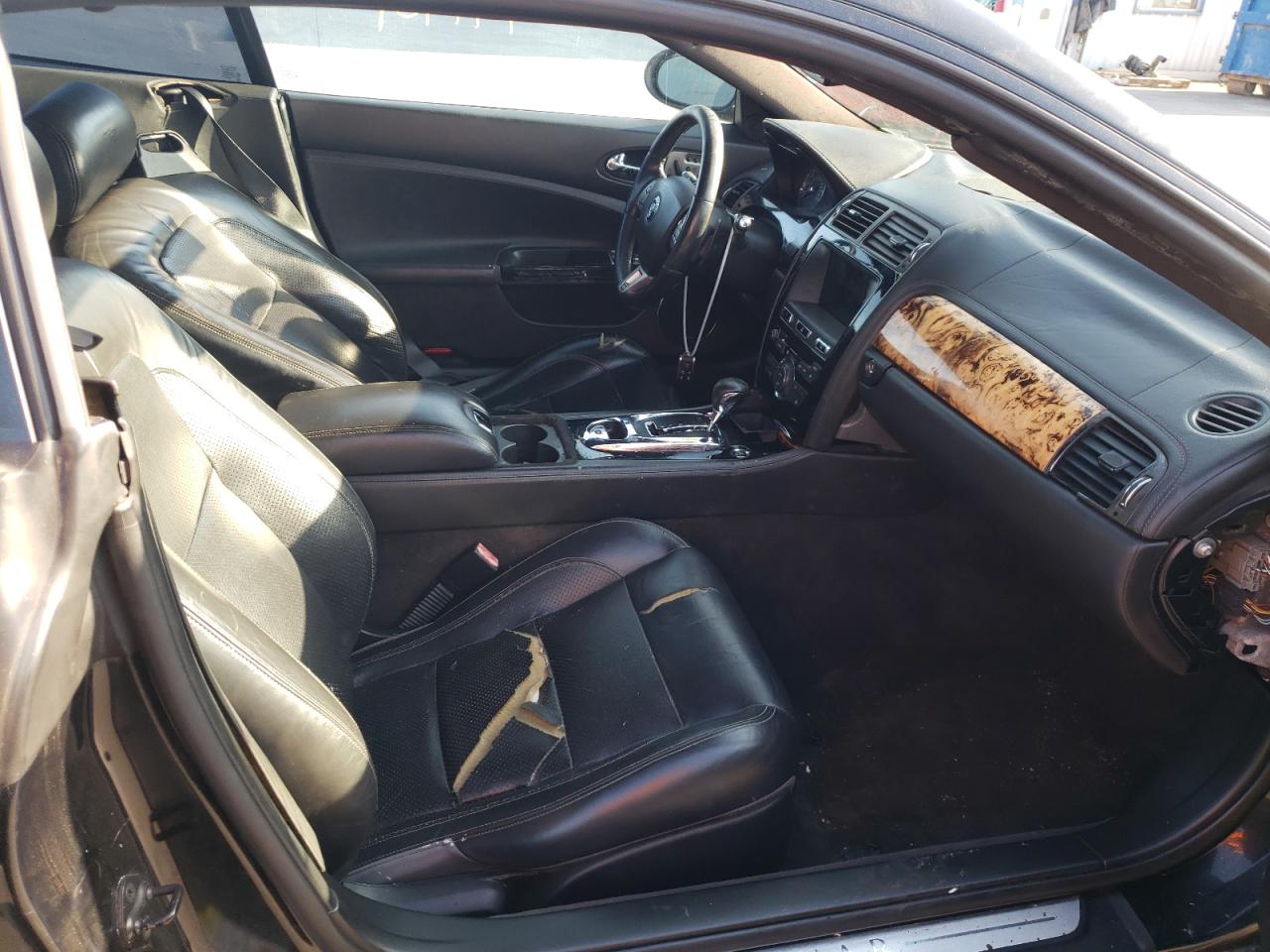 Photo 5 from auction – 2008 JAGUAR XKR with VIN SAJWA43C489B25325