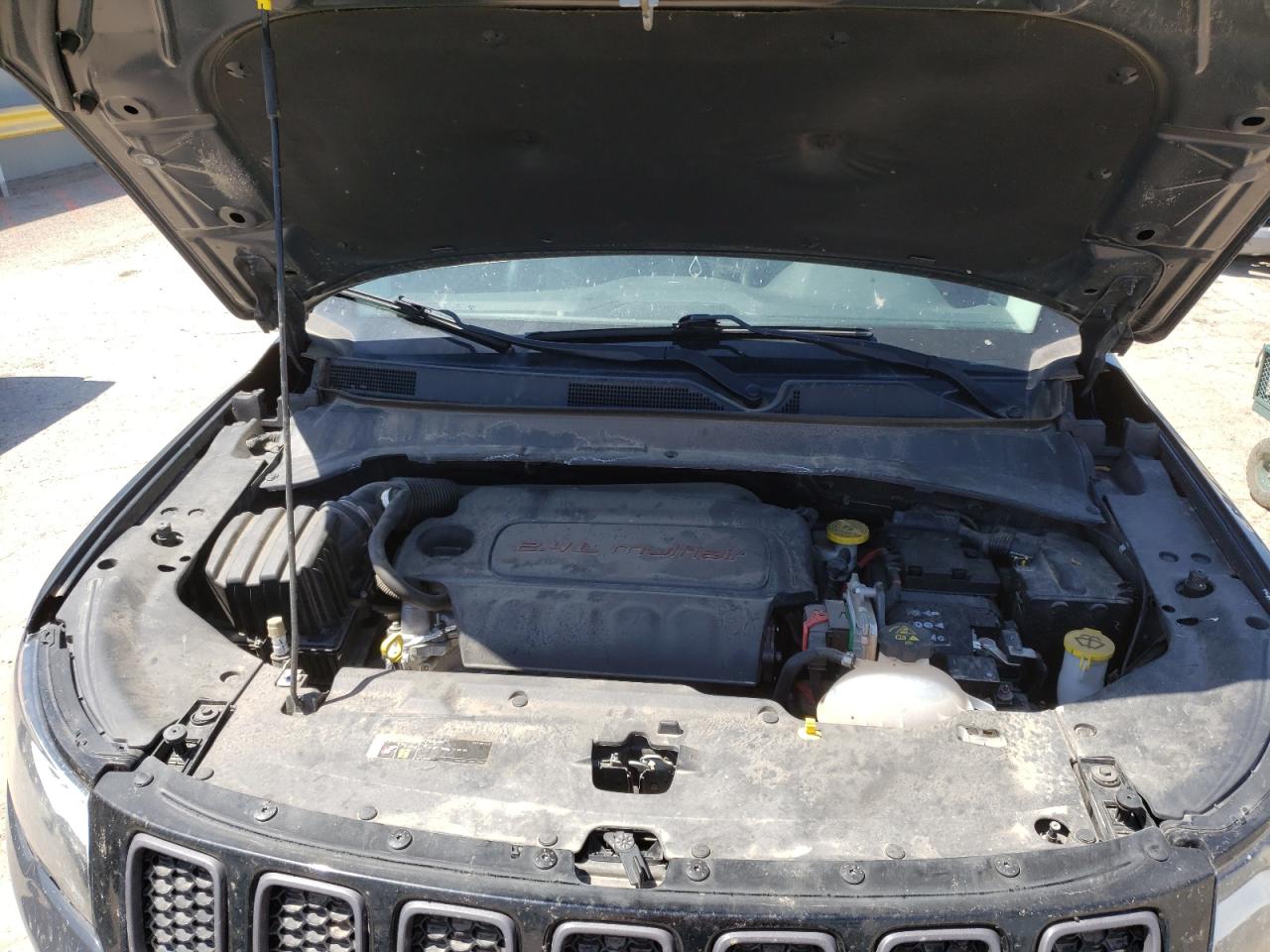 Photo 7 from auction – 2018 JEEP COMPASS TR with VIN 3C4NJDDB8JT200277