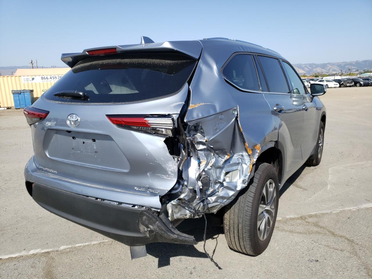 Photo 4 from auction – 2021 TOYOTA HIGHLANDER with VIN 5TDHZRBH9MS082894