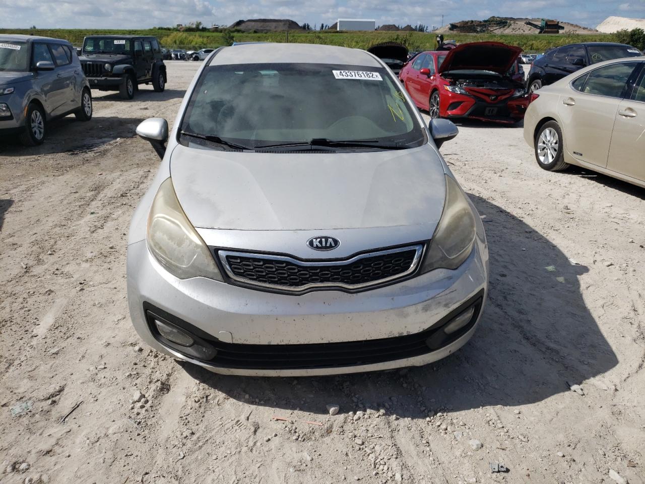Photo 9 from auction – 2015 KIA RIO EX with VIN KNADN4A32F6459293