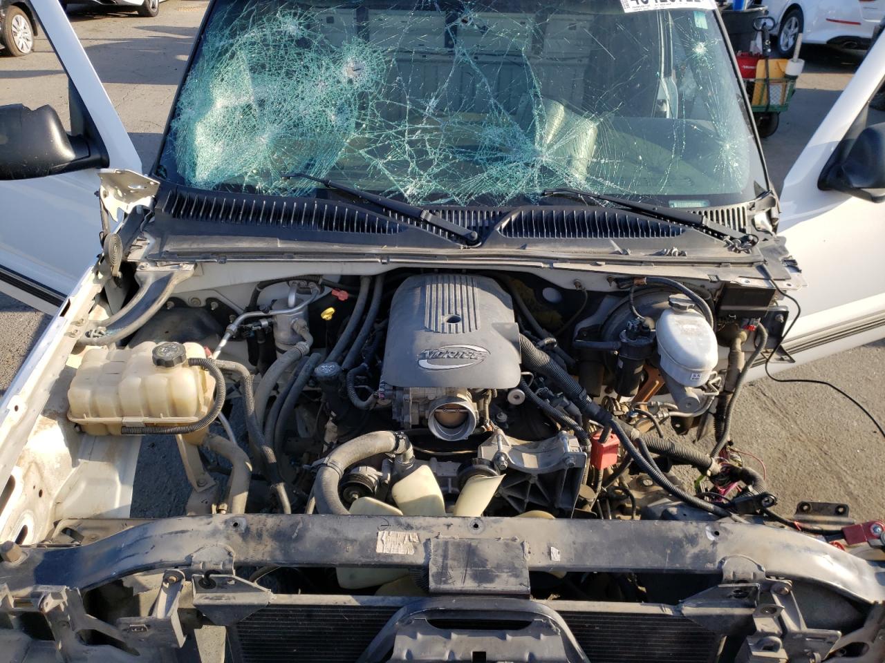Photo 7 from auction – 2004 CHEVROLET SILVERADO with VIN 2GCEC19T441219747