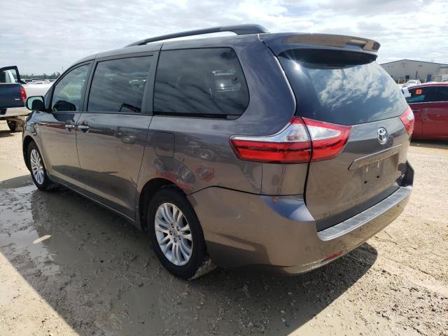 Photo 3 from auction – 2017 TOYOTA SIENNA XLE with VIN 5TDYZ3DC0HS783182