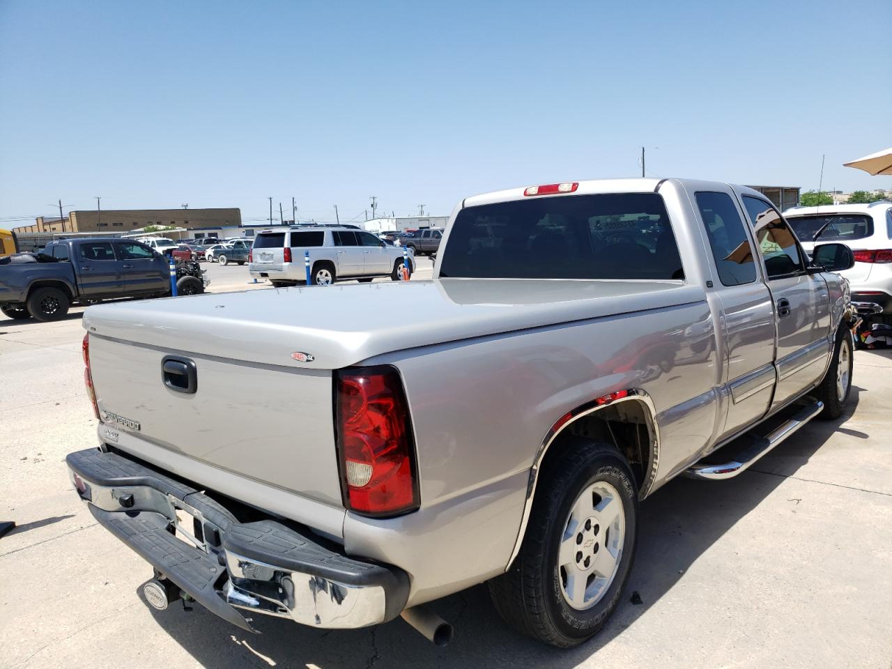 Photo 4 from auction – 2006 CHEVROLET SILVERADO with VIN 1GCEC19T76Z247214