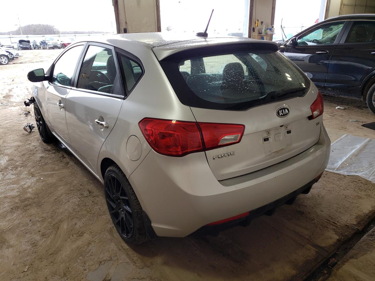 Photo 3 from auction – 2013 KIA FORTE SX with VIN KNAFW5A35D5690011