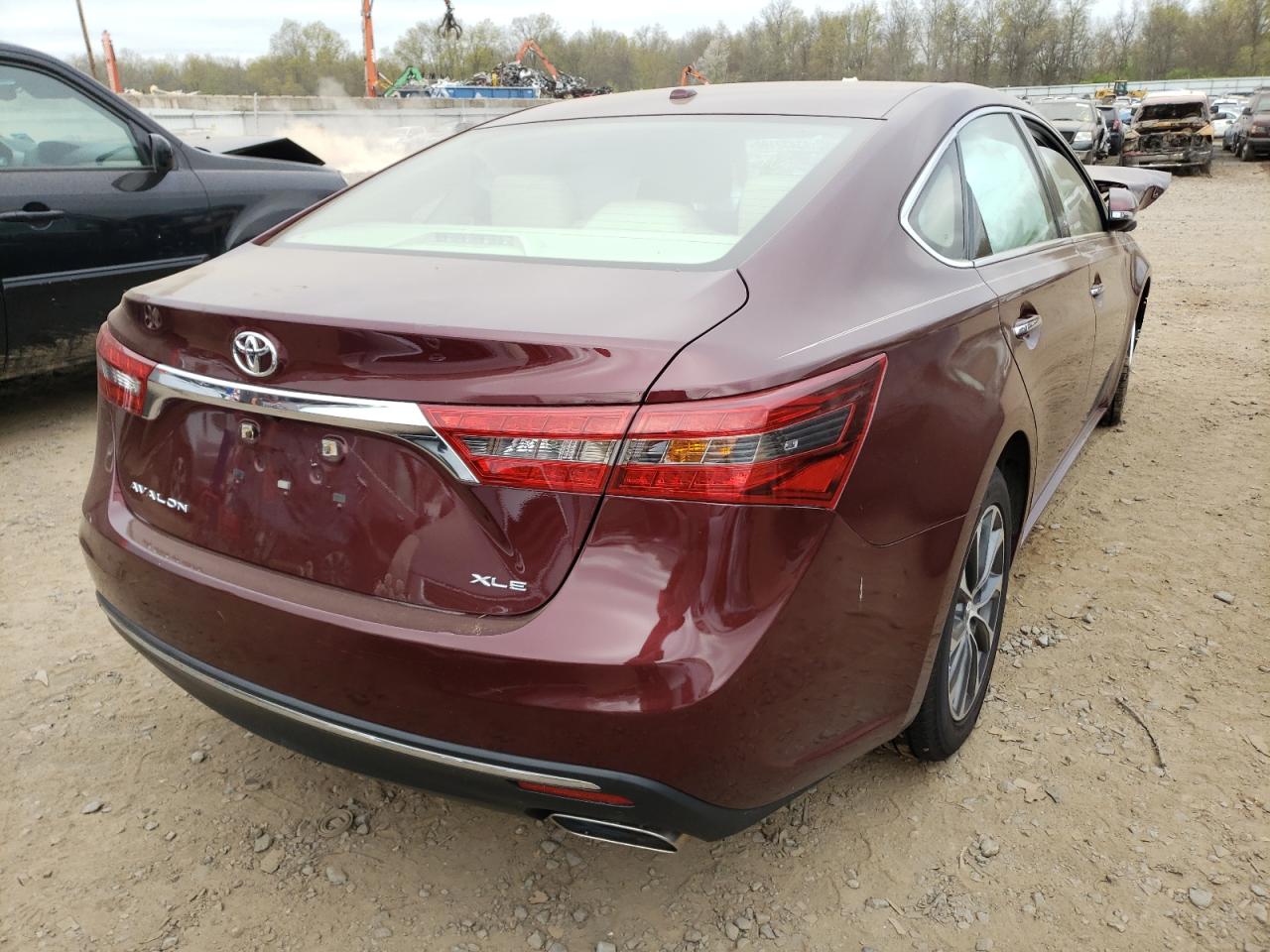 Photo 4 from auction – 2016 TOYOTA AVALON XLE with VIN 4T1BK1EB0GU211782