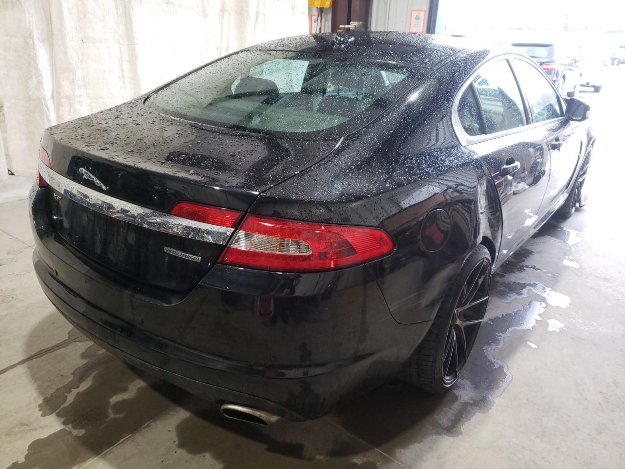 Photo 4 from auction – 2009 JAGUAR XF SUPERCH with VIN SAJWA07C591R28001