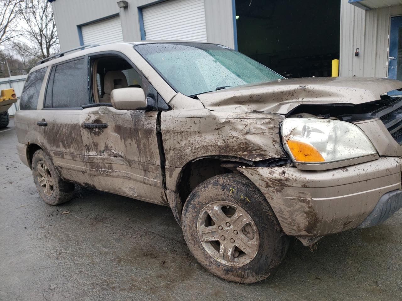 Photo 9 from auction – 2004 HONDA PILOT EX with VIN 2HKYF18484H623034