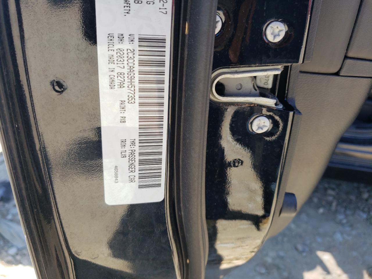 Photo 10 from auction – 2017 CHRYSLER 300 LIMITE with VIN 2C3CCAAG9HH577353