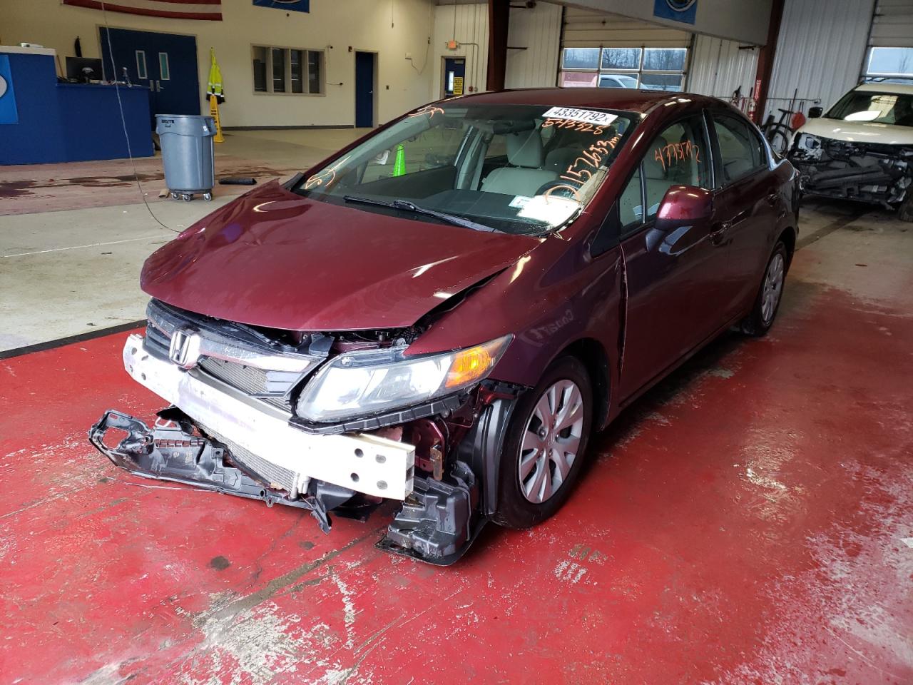 Photo 2 from auction – 2012 HONDA CIVIC LX with VIN 2HGFB2F51CH543328