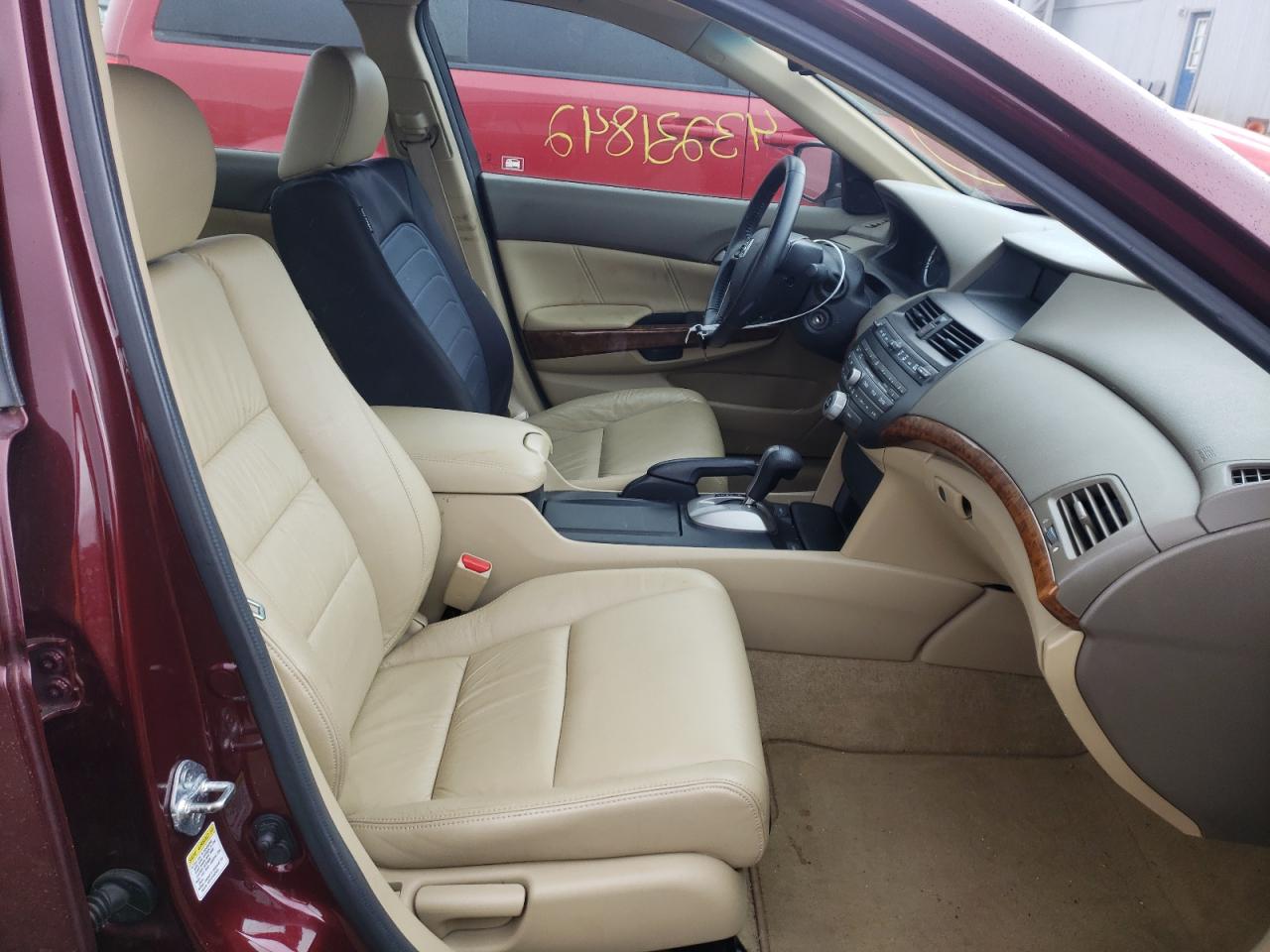 Photo 5 from auction – 2010 HONDA ACCORD EXL with VIN 1HGCP2F87AA054054