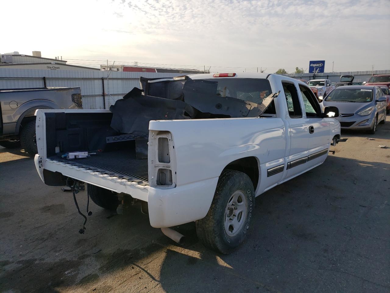 Photo 4 from auction – 2004 CHEVROLET SILVERADO with VIN 2GCEC19T441219747