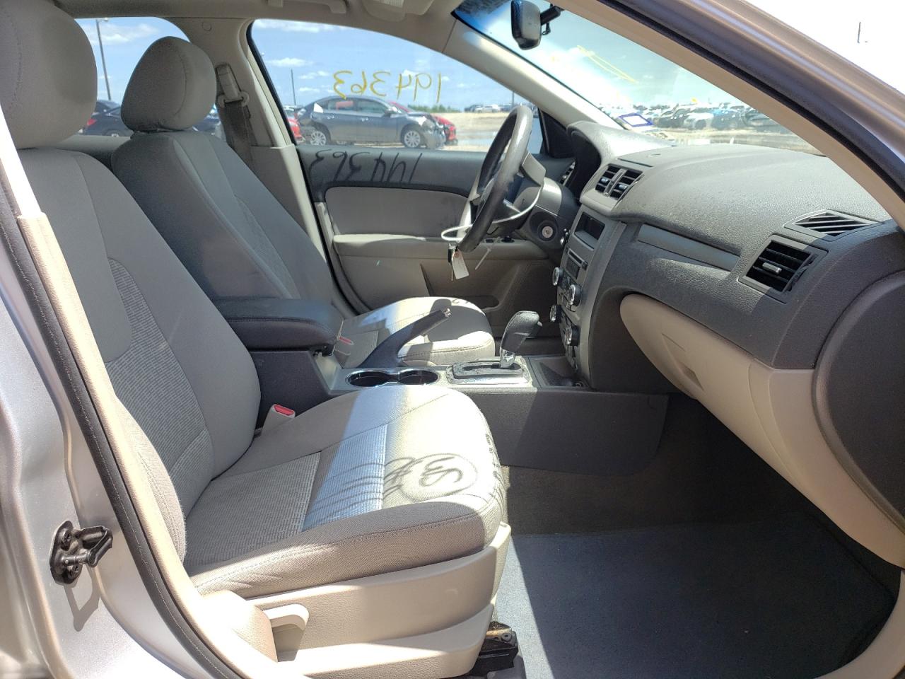 Photo 5 from auction – 2011 FORD FUSION SE with VIN 3FAHP0HA2BR160577