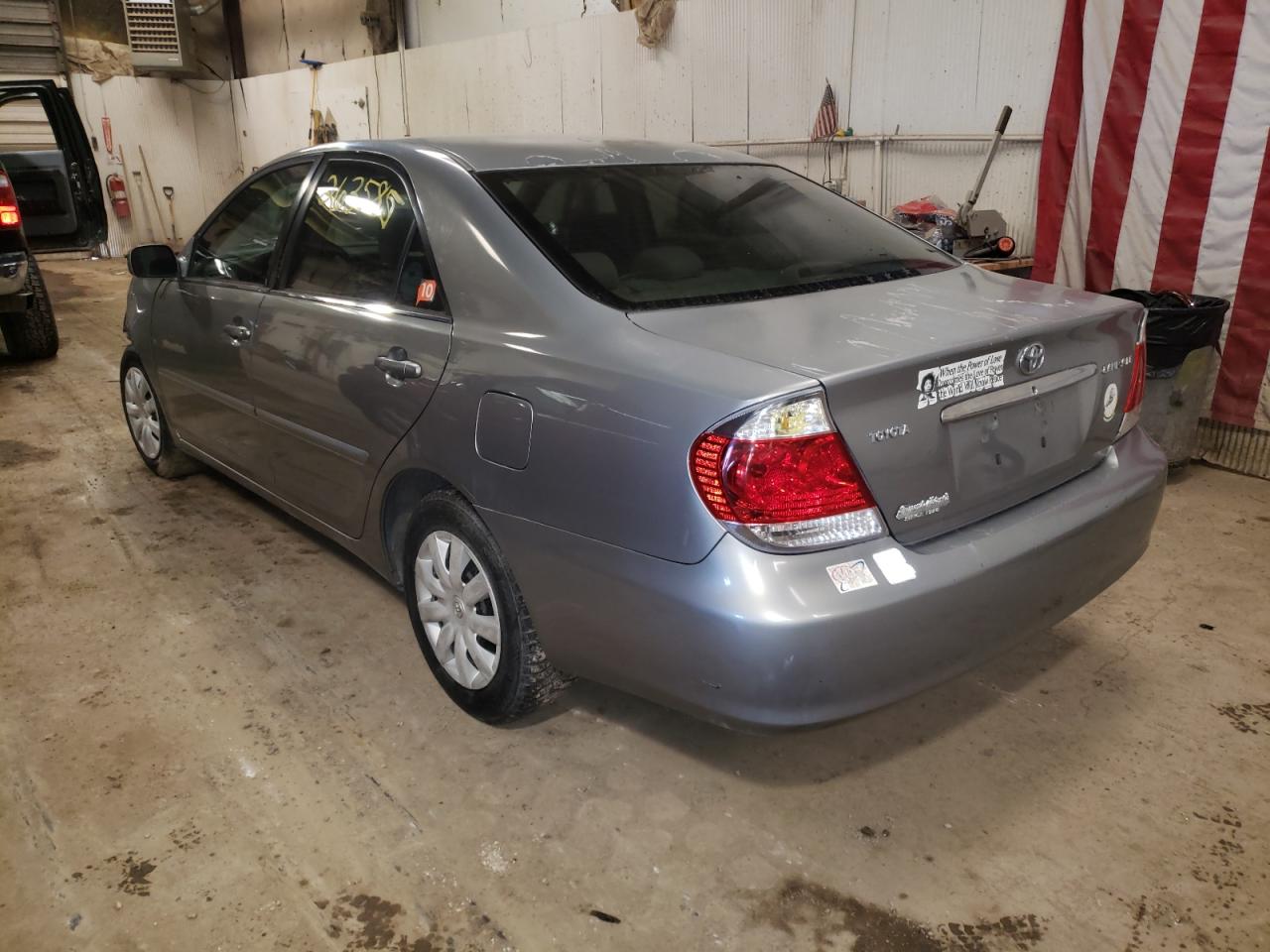 Photo 3 from auction – 2005 TOYOTA CAMRY LE with VIN 4T1BE30K15U577144