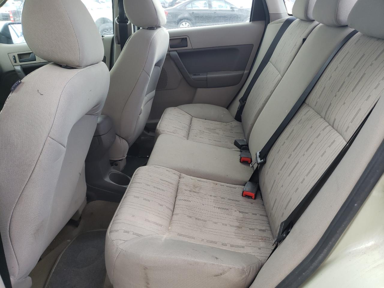Photo 6 from auction – 2011 FORD FOCUS SE with VIN 1FAHP3FN5BW150890
