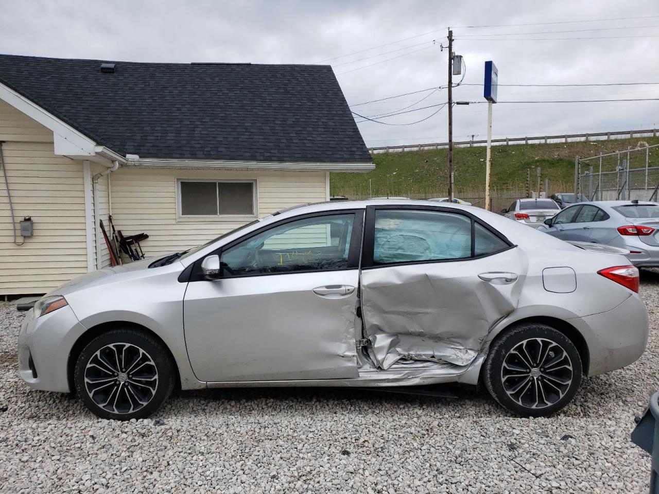 Photo 9 from auction – 2015 TOYOTA COROLLA L with VIN 2T1BURHE5FC463834