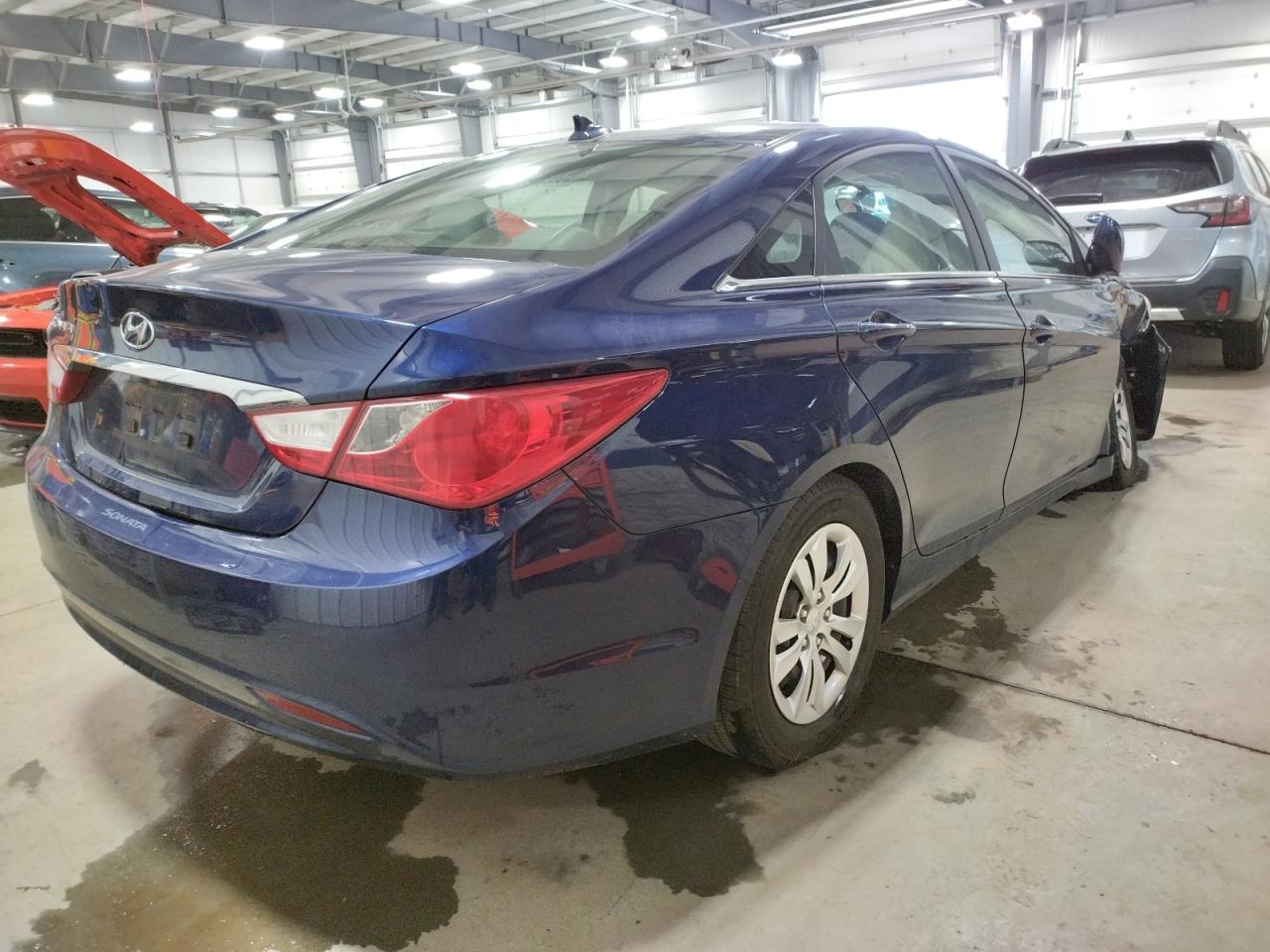 Photo 4 from auction – 2012 HYUNDAI SONATA GLS with VIN 5NPEB4AC9CH373822