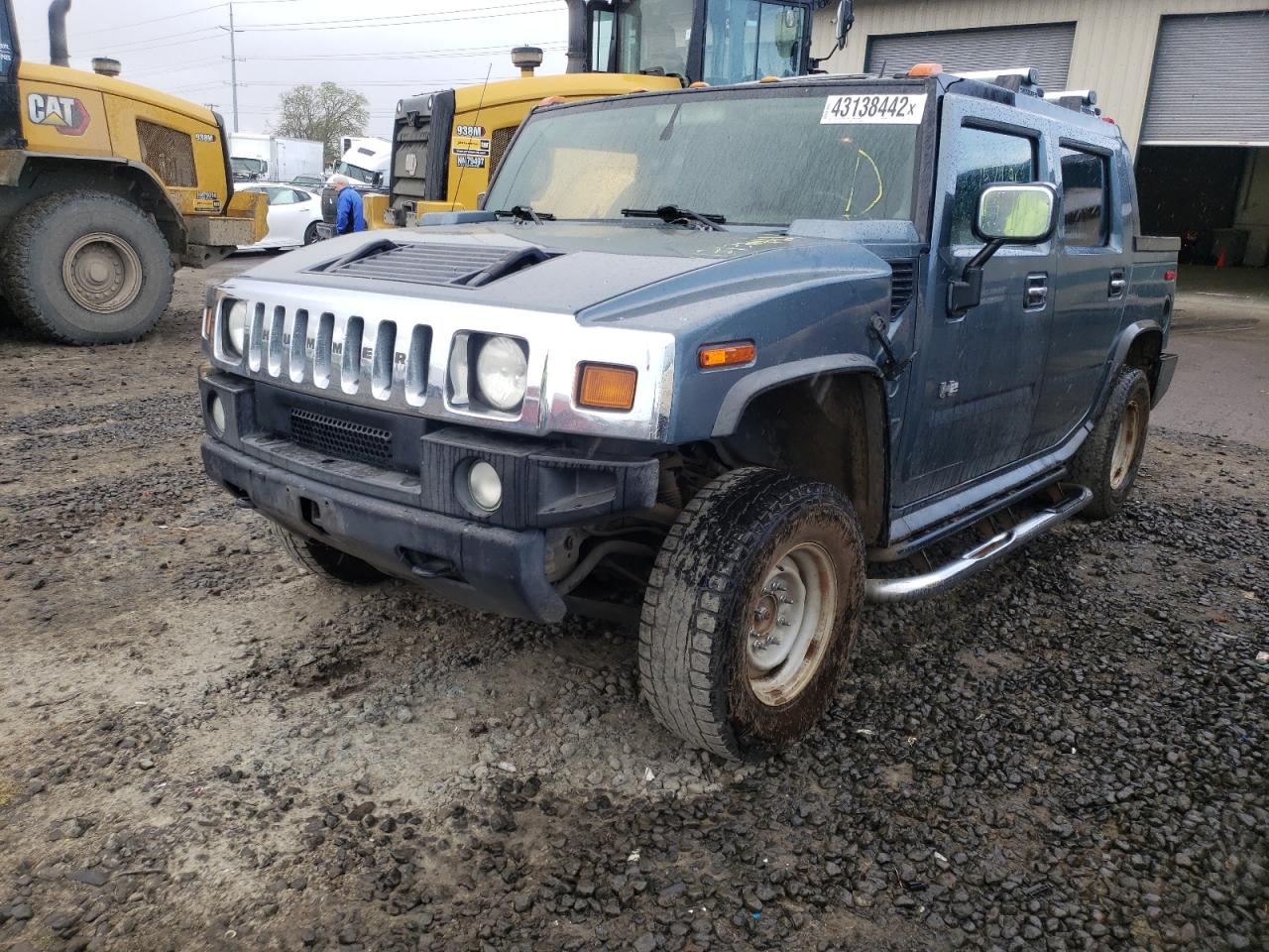 Photo 2 from auction – 2005 HUMMER H2 SUT with VIN 5GRGN22U65H110988