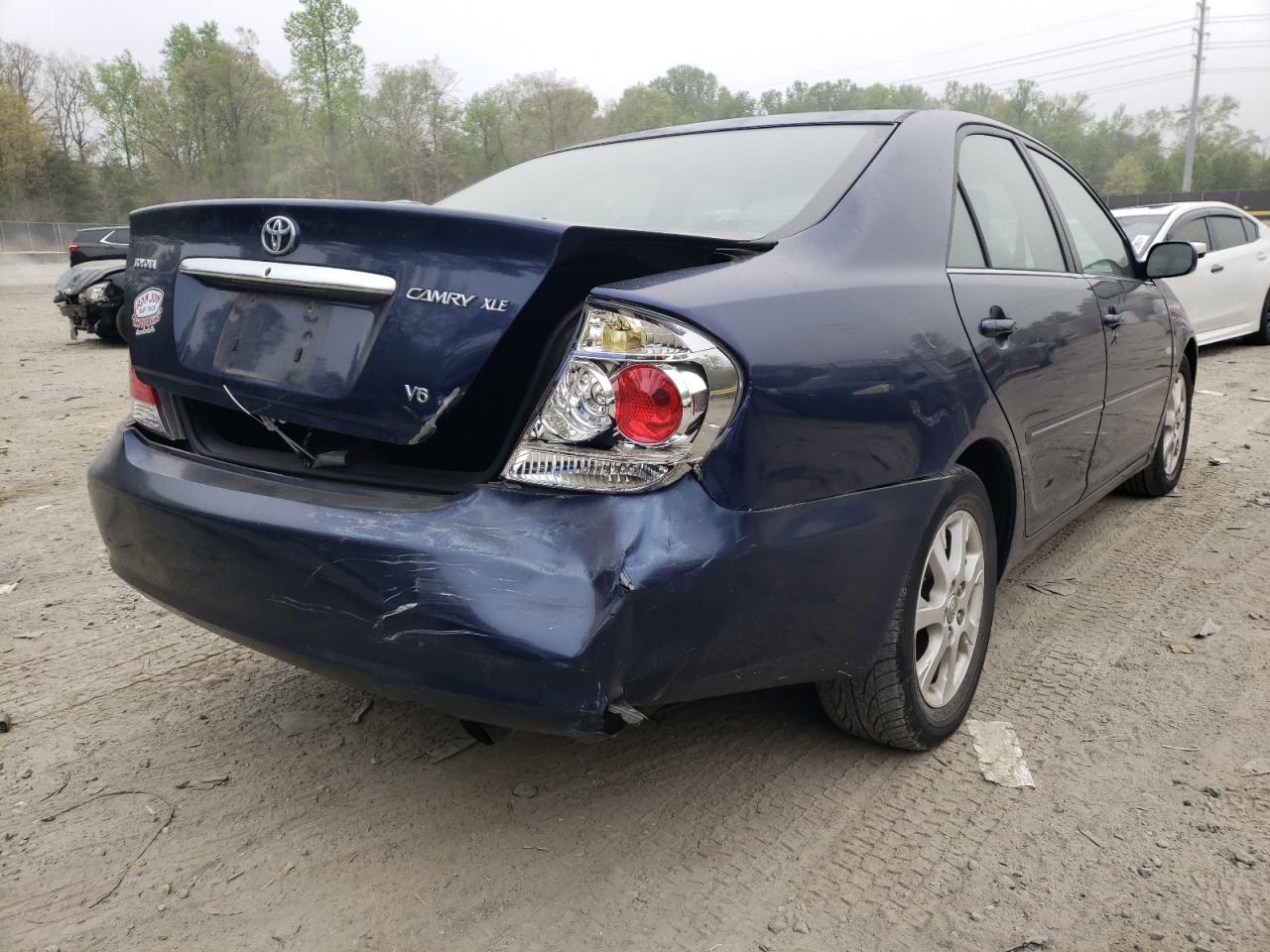 Photo 4 from auction – 2005 TOYOTA CAMRY LE with VIN 4T1BF30K55U108894