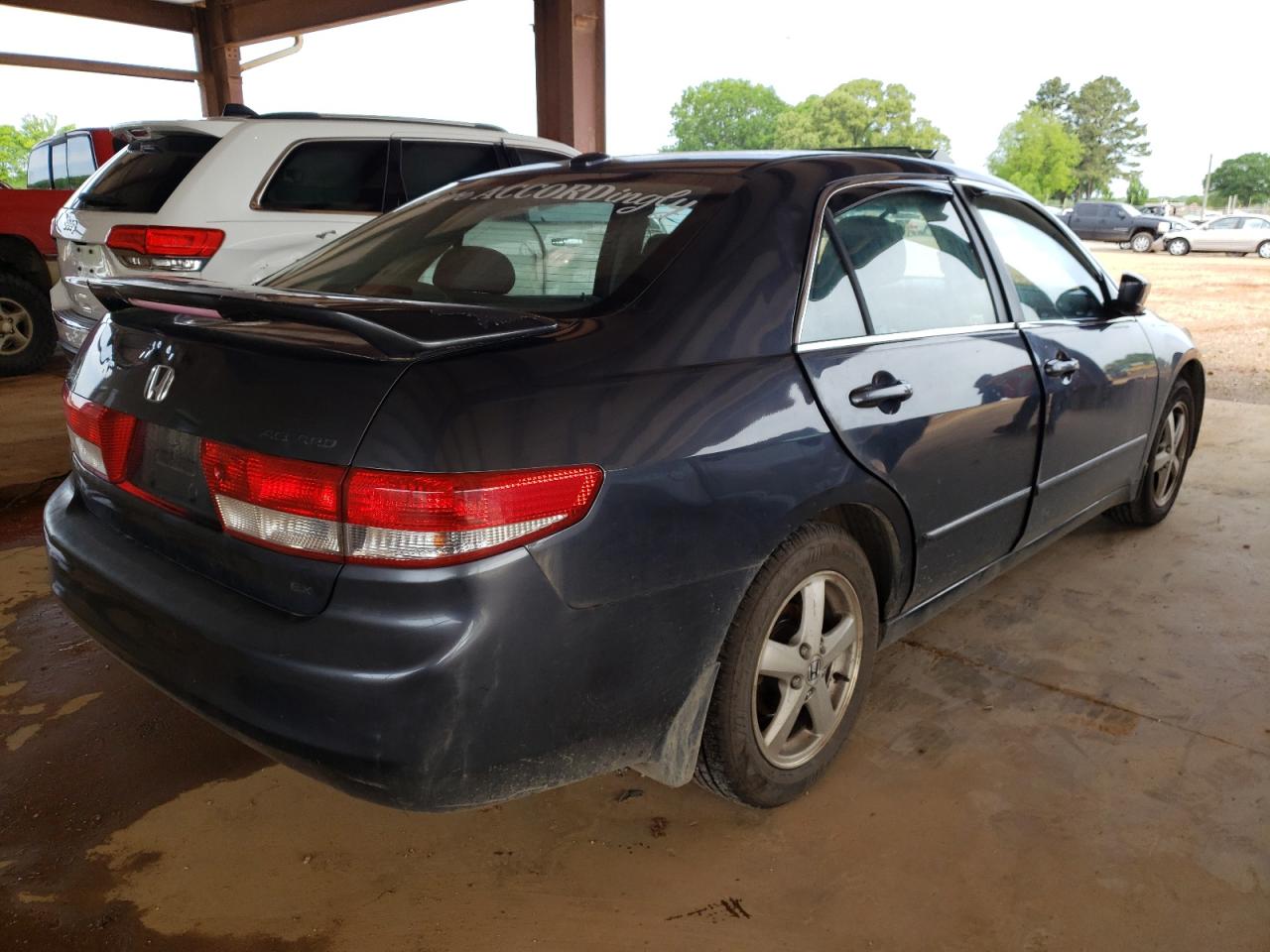 Photo 4 from auction – 2004 HONDA ACCORD EX with VIN 1HGCM56874A122500