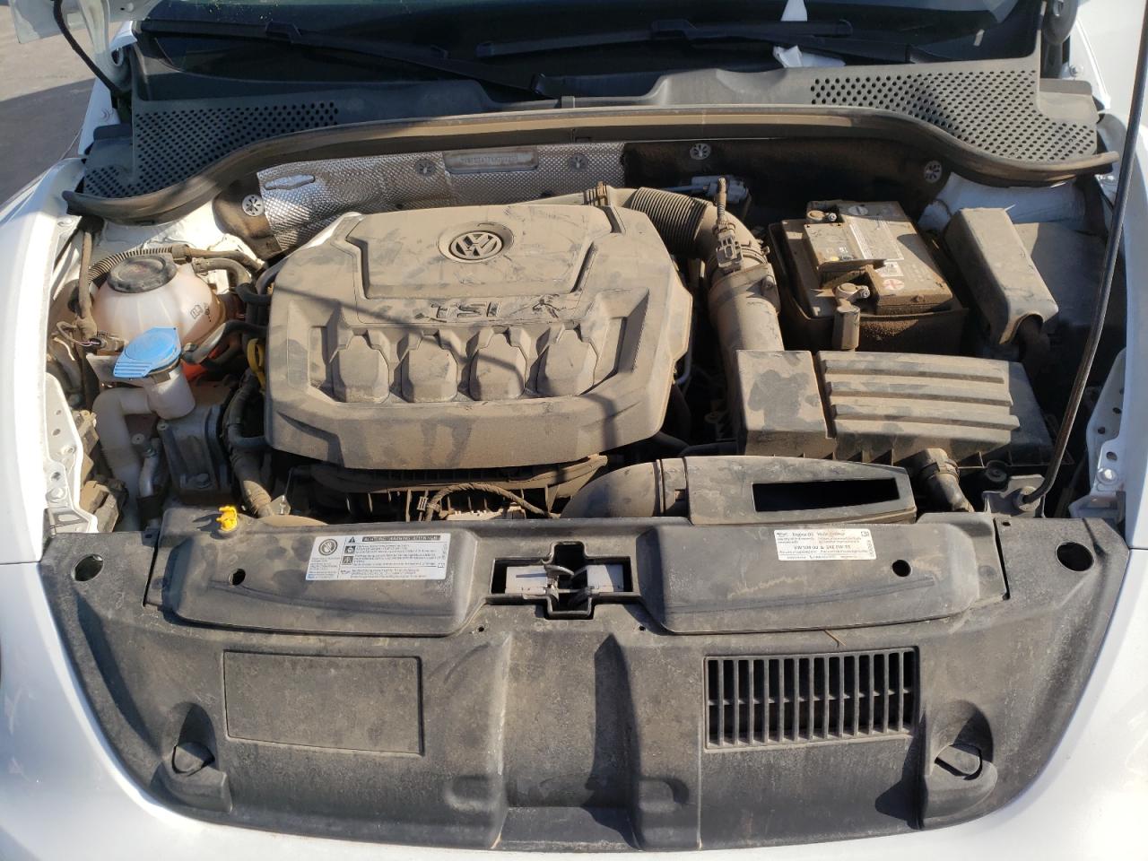 Photo 7 from auction – 2019 VOLKSWAGEN BEETLE S with VIN 3VWFD7AT7KM702250